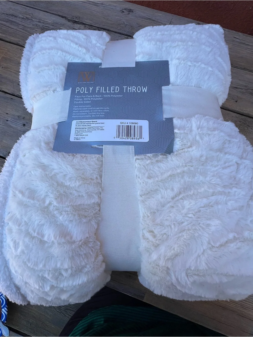 NWT Wayland Square Poly Filled Plush Throw - Cream